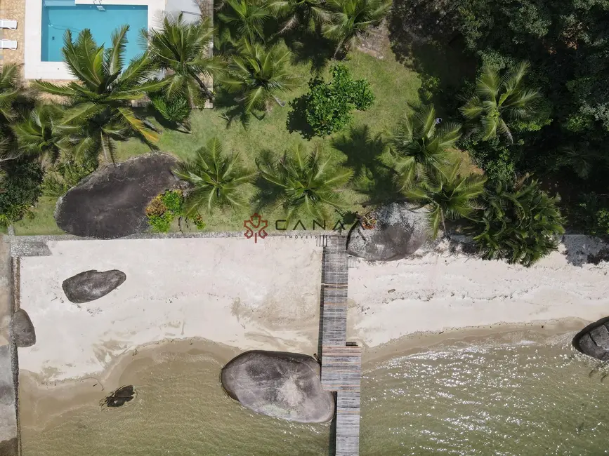 Foto 5 de Casa de Condomínio com 5 quartos à venda, 600m2 em Gambôa do Belém (Cunhambebe), Angra Dos Reis - RJ