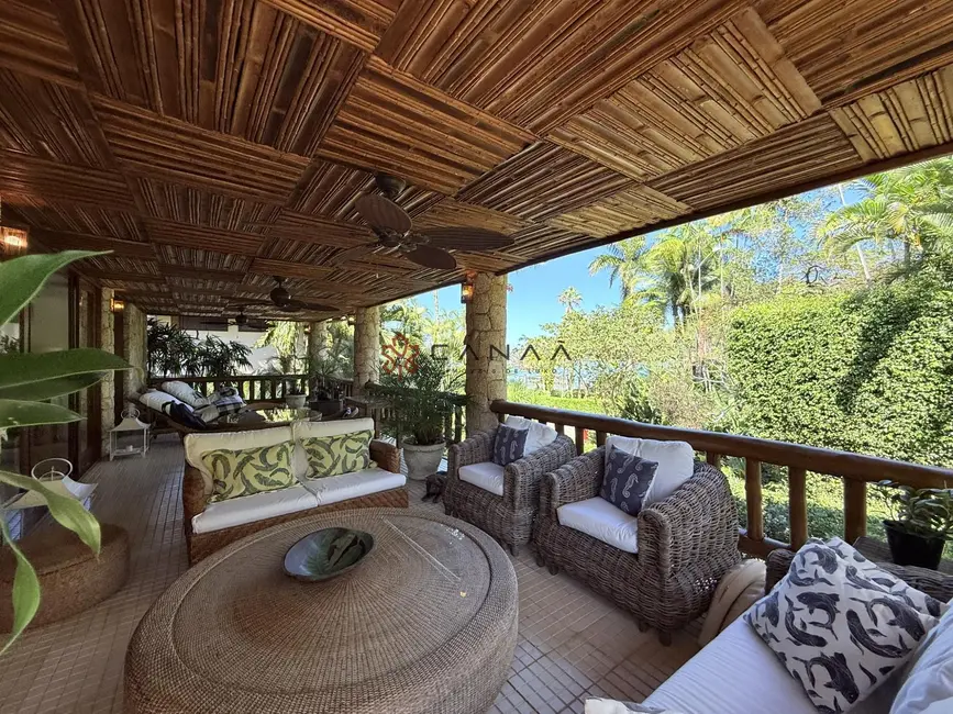 Foto 3 de Casa de Condomínio com 4 quartos à venda, 400m2 em Mombaça, Angra Dos Reis - RJ