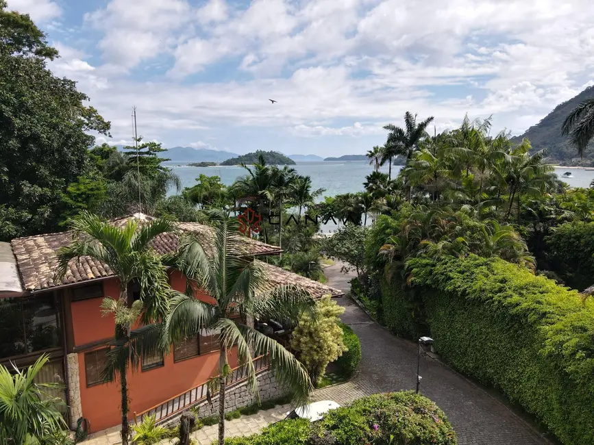 Foto 2 de Casa de Condomínio com 4 quartos à venda, 400m2 em Mombaça, Angra Dos Reis - RJ