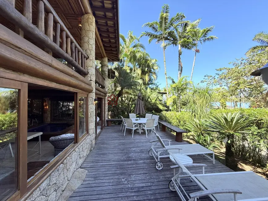 Foto 1 de Casa de Condomínio com 4 quartos à venda, 400m2 em Mombaça, Angra Dos Reis - RJ