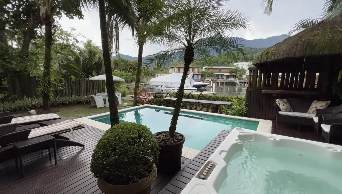 Foto 8 de Casa de Condomínio com 8 quartos à venda, 500m2 em Frade (Cunhambebe), Angra Dos Reis - RJ
