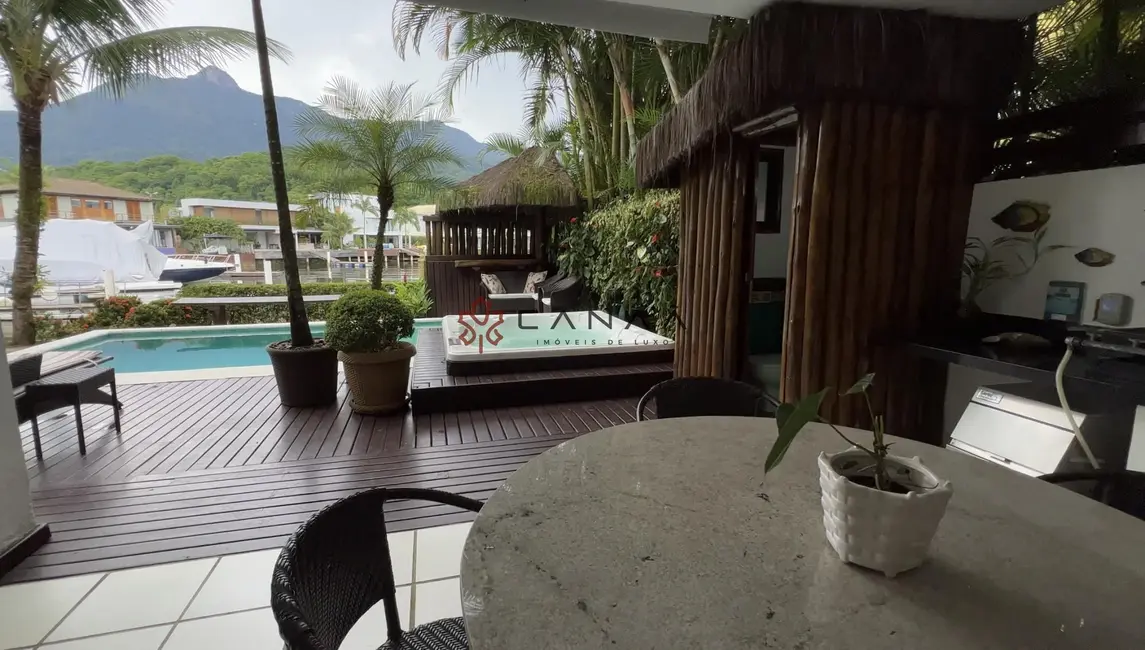 Foto 7 de Casa de Condomínio com 8 quartos à venda, 500m2 em Frade (Cunhambebe), Angra Dos Reis - RJ