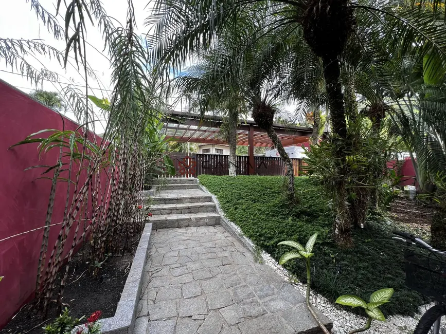 Foto 2 de Casa de Condomínio com 5 quartos à venda, 400m2 em Frade (Cunhambebe), Angra Dos Reis - RJ