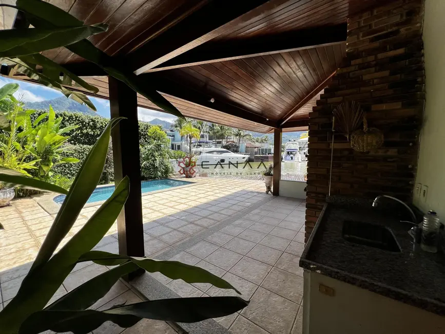 Foto 5 de Casa de Condomínio com 4 quartos à venda, 200m2 em Frade (Cunhambebe), Angra Dos Reis - RJ