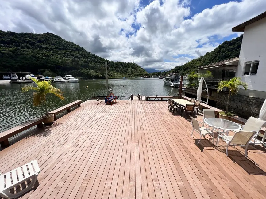 Foto 4 de Casa de Condomínio com 6 quartos à venda, 400m2 em Itanema (Cunhambebe), Angra Dos Reis - RJ