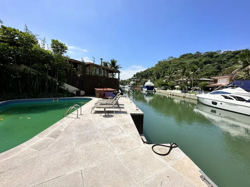 Foto 5 de Casa de Condomínio com 5 quartos à venda, 400m2 em Frade (Cunhambebe), Angra Dos Reis - RJ