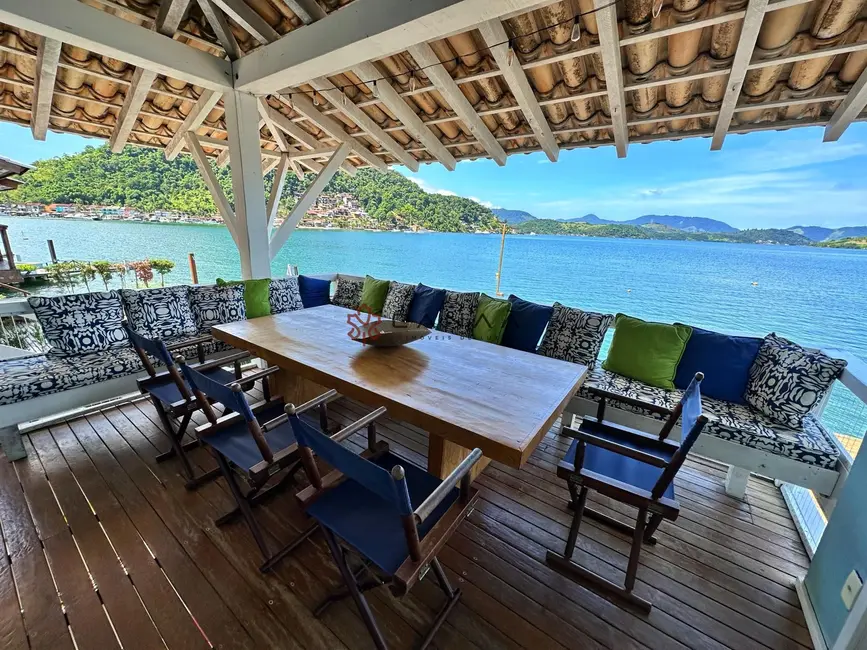 Casa de Condomínio com 8 quartos para alugar, 500m2 em Itanema (Cunhambebe), Angra Dos Reis - RJ - imagem 6 Foto 6 de Casa de Condomínio com 8 quartos para alugar, 500m2 em Itanema (Cunhambebe), Angra Dos Reis - RJ