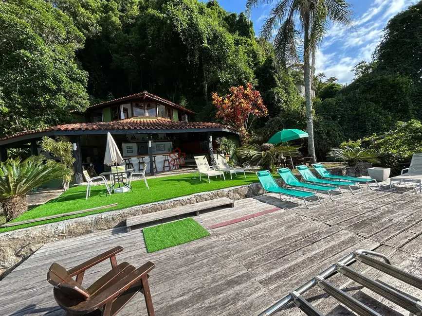 Foto 4 de Casa com 6 quartos à venda, 350m2 em Angra Dos Reis - RJ