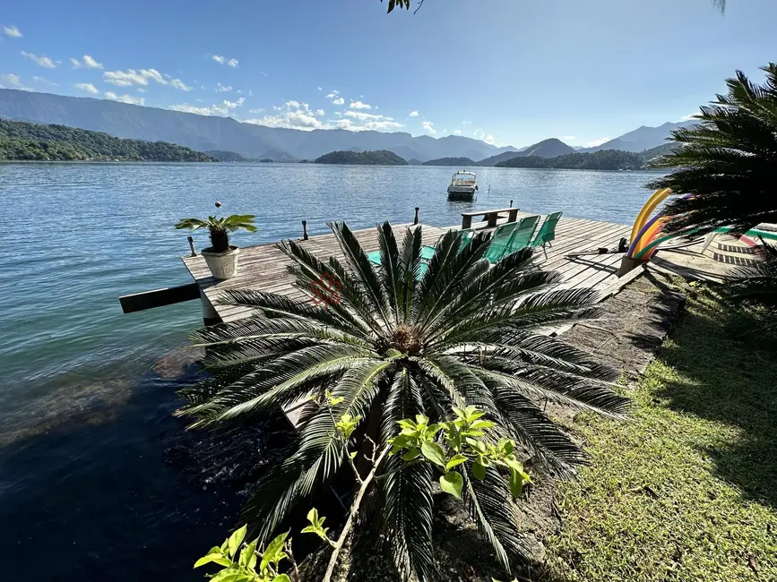 Foto 9 de Casa com 6 quartos à venda, 350m2 em Angra Dos Reis - RJ