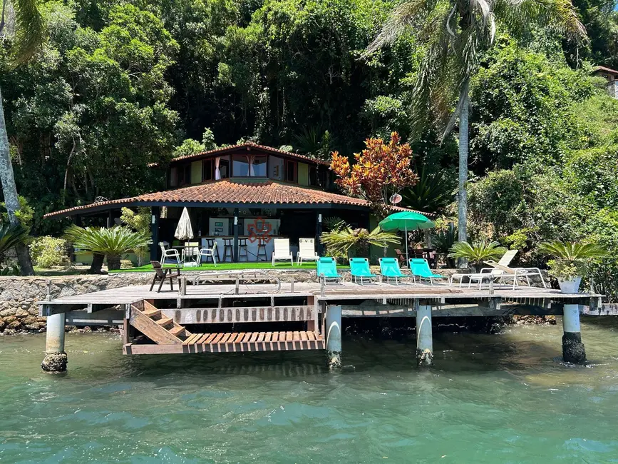 Foto 3 de Casa com 6 quartos à venda, 350m2 em Angra Dos Reis - RJ