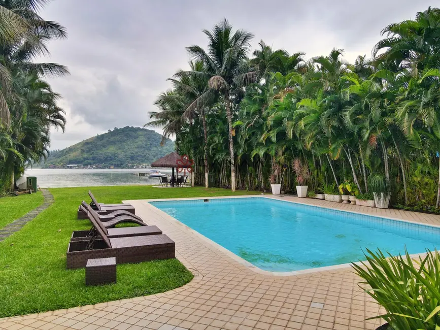 Foto 1 de Casa com 5 quartos à venda, 600m2 em Retiro (Cunhambebe), Angra Dos Reis - RJ
