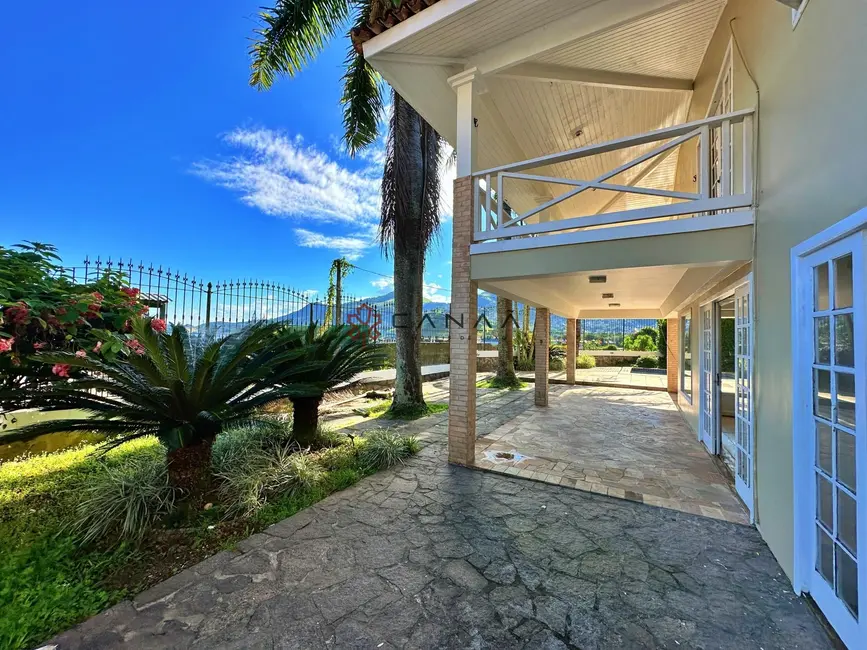 Foto 5 de Casa com 4 quartos à venda, 300m2 em Marinas, Angra Dos Reis - RJ