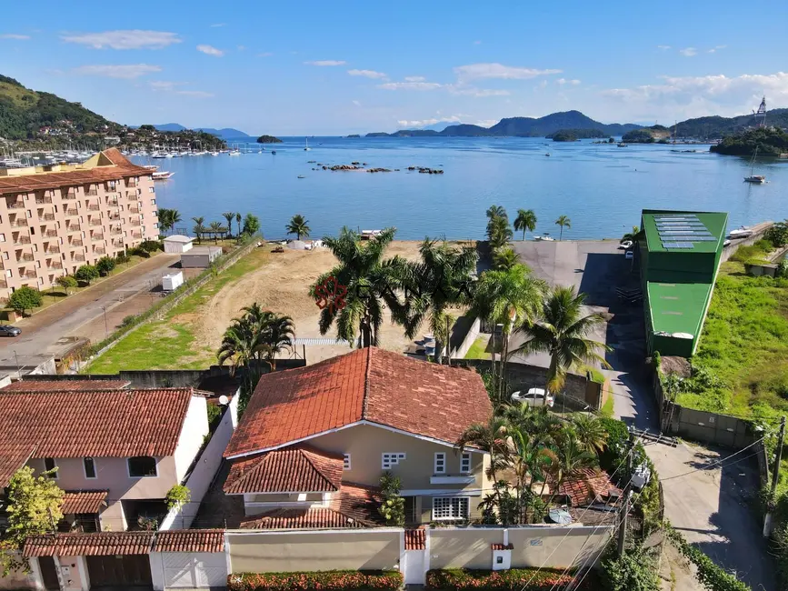 Foto 2 de Casa com 4 quartos à venda, 300m2 em Marinas, Angra Dos Reis - RJ