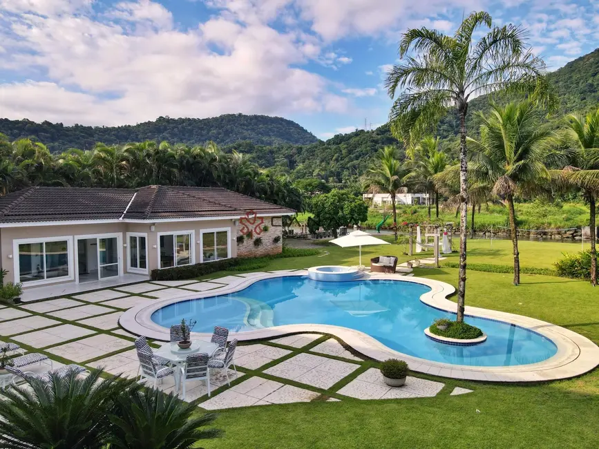 Casa de Condomínio com 6 quartos à venda, 700m2 em Mangaratiba - RJ - imagem 5 Foto 5 de Casa de Condomínio com 6 quartos à venda, 700m2 em Mangaratiba - RJ