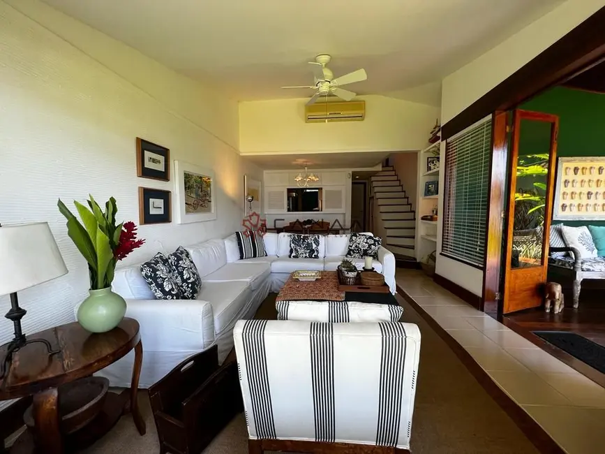 Foto 6 de Casa de Condomínio com 3 quartos à venda, 150m2 em Retiro (Cunhambebe), Angra Dos Reis - RJ