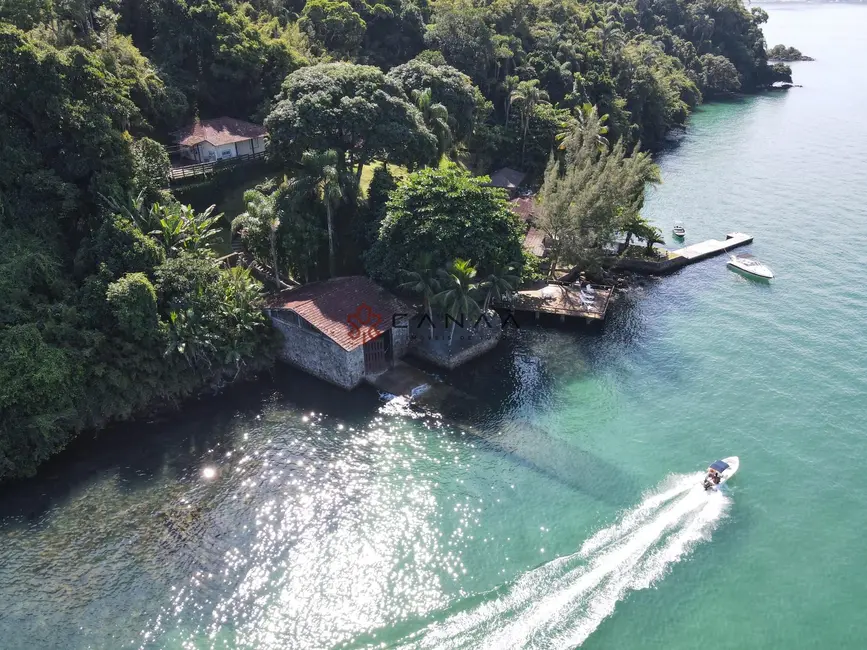 Foto 2 de Casa com 5 quartos à venda, 450m2 em Angra Dos Reis - RJ