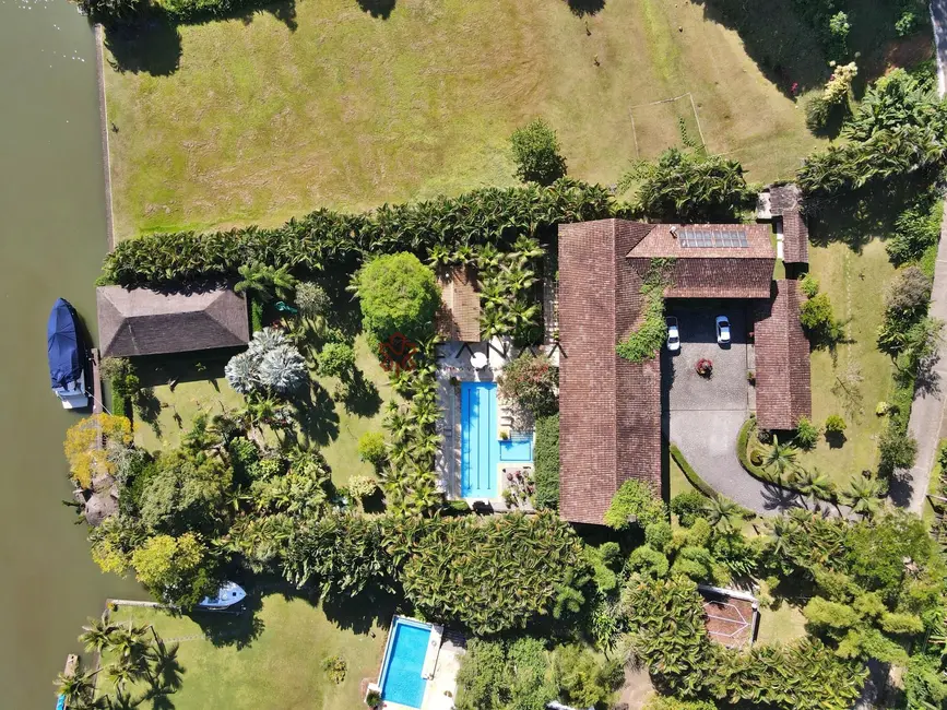 Casa de Condomínio com 5 quartos para alugar, 1000m2 em Mangaratiba - RJ - imagem 4 Foto 4 de Casa de Condomínio com 5 quartos para alugar, 1000m2 em Mangaratiba - RJ