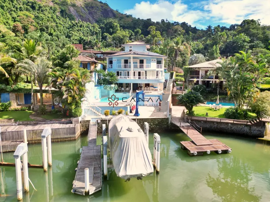 Casa de Condomínio com 7 quartos à venda, 800m2 em Portogalo, Angra Dos Reis - RJ - imagem 1 Foto 1 de Casa de Condomínio com 7 quartos à venda, 800m2 em Portogalo, Angra Dos Reis - RJ