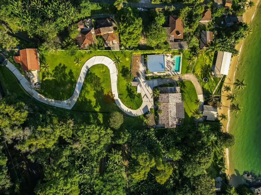 Casa com 10 quartos para alugar, 700m2 em Vila Velha, Angra Dos Reis - RJ - imagem 5 Foto 5 de Casa com 10 quartos para alugar, 700m2 em Vila Velha, Angra Dos Reis - RJ