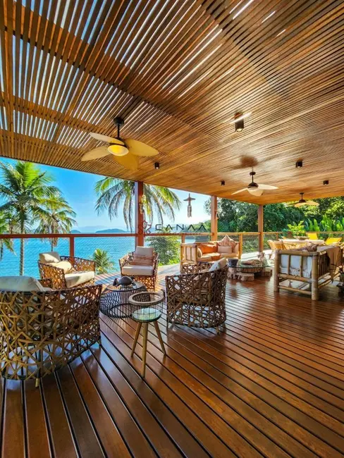 Casa com 10 quartos para alugar, 700m2 em Vila Velha, Angra Dos Reis - RJ - imagem 2 Foto 2 de Casa com 10 quartos para alugar, 700m2 em Vila Velha, Angra Dos Reis - RJ