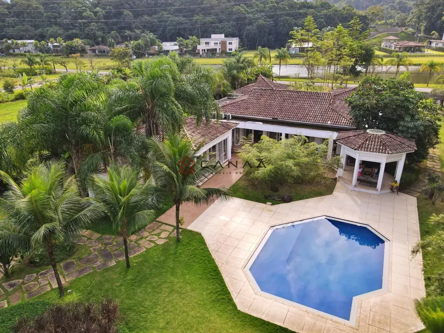 Foto 2 de Casa de Condomínio com 5 quartos à venda, 500m2 em Mangaratiba - RJ