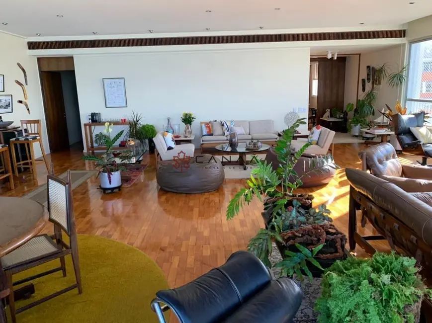 Apartamento com 4 quartos à venda, 280m2 em Ipanema, Rio De Janeiro - RJ - imagem 3 Foto 3 de Apartamento com 4 quartos à venda, 280m2 em Ipanema, Rio De Janeiro - RJ