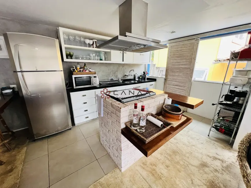 Foto 9 de Casa de Condomínio com 5 quartos à venda, 250m2 em Retiro (Cunhambebe), Angra Dos Reis - RJ