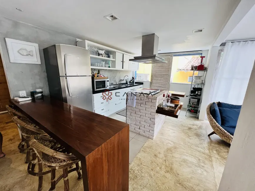 Foto 4 de Casa de Condomínio com 5 quartos à venda, 250m2 em Retiro (Cunhambebe), Angra Dos Reis - RJ