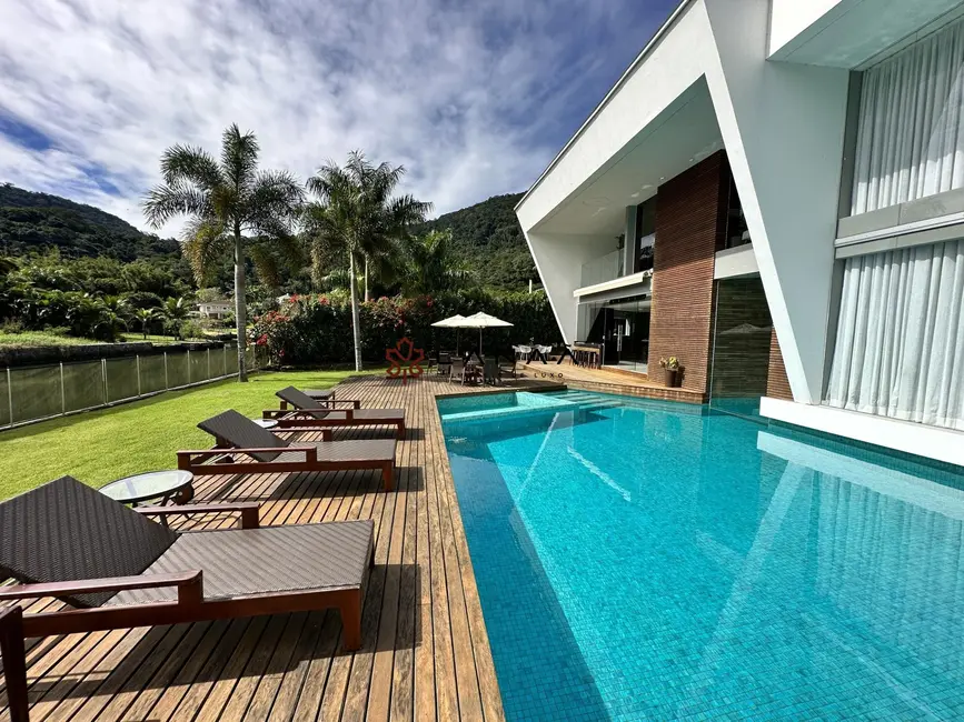 Foto 1 de Casa de Condomínio com 7 quartos à venda, 1252m2 em Mombaça, Angra Dos Reis - RJ