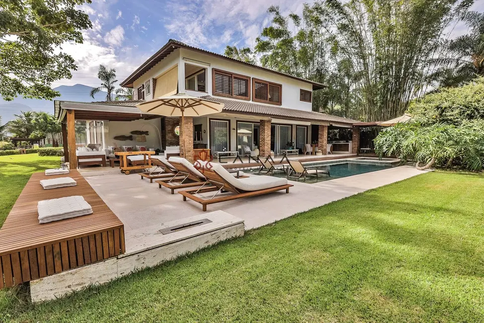 Foto 2 de Casa de Condomínio com 5 quartos à venda, 600m2 em Mombaça, Angra Dos Reis - RJ