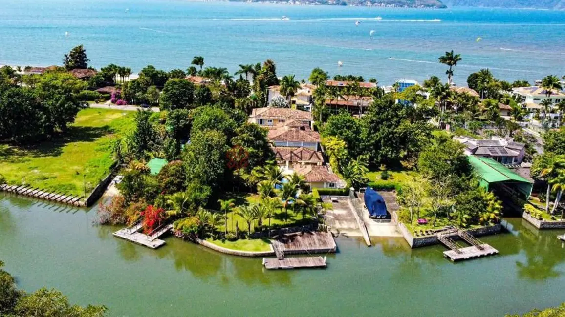 Foto 1 de Casa de Condomínio com 6 quartos à venda, 1000m2 em Mombaça, Angra Dos Reis - RJ