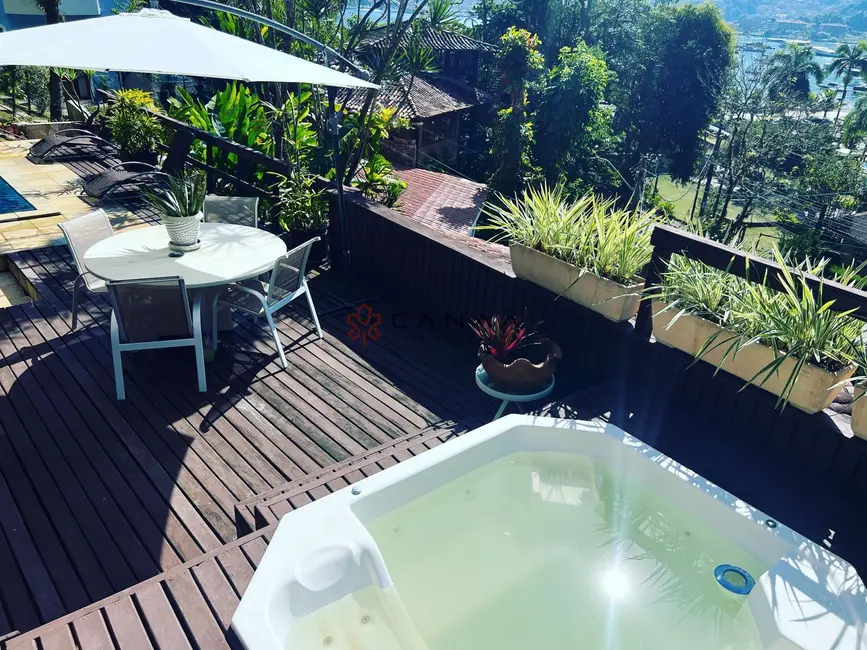 Casa de Condomínio com 5 quartos à venda, 300m2 em Marinas, Angra Dos Reis - RJ - imagem 9 Foto 9 de Casa de Condomínio com 5 quartos à venda, 300m2 em Marinas, Angra Dos Reis - RJ