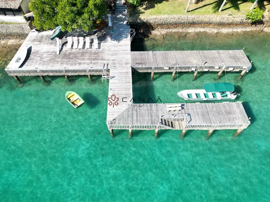 Casa com 4 quartos para alugar, 200m2 em Angra Dos Reis - RJ - imagem 2 Foto 2 de Casa com 4 quartos para alugar, 200m2 em Angra Dos Reis - RJ