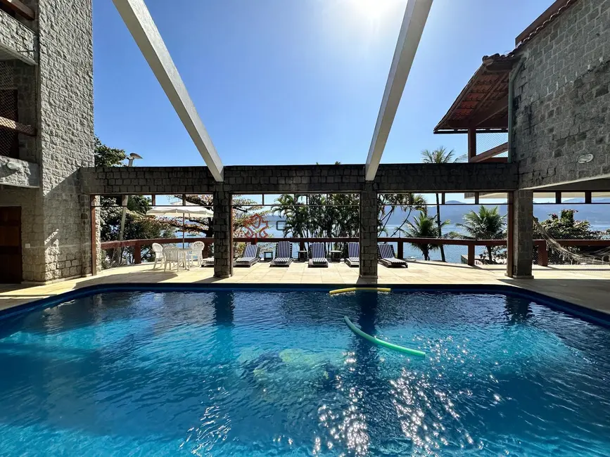 Foto 2 de Casa com 10 quartos à venda, 2800m2 em Ponta Leste, Angra Dos Reis - RJ
