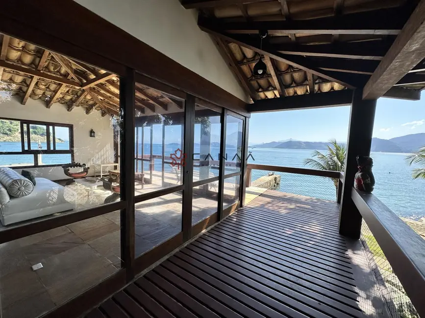 Foto 8 de Casa com 10 quartos à venda, 2800m2 em Ponta Leste, Angra Dos Reis - RJ