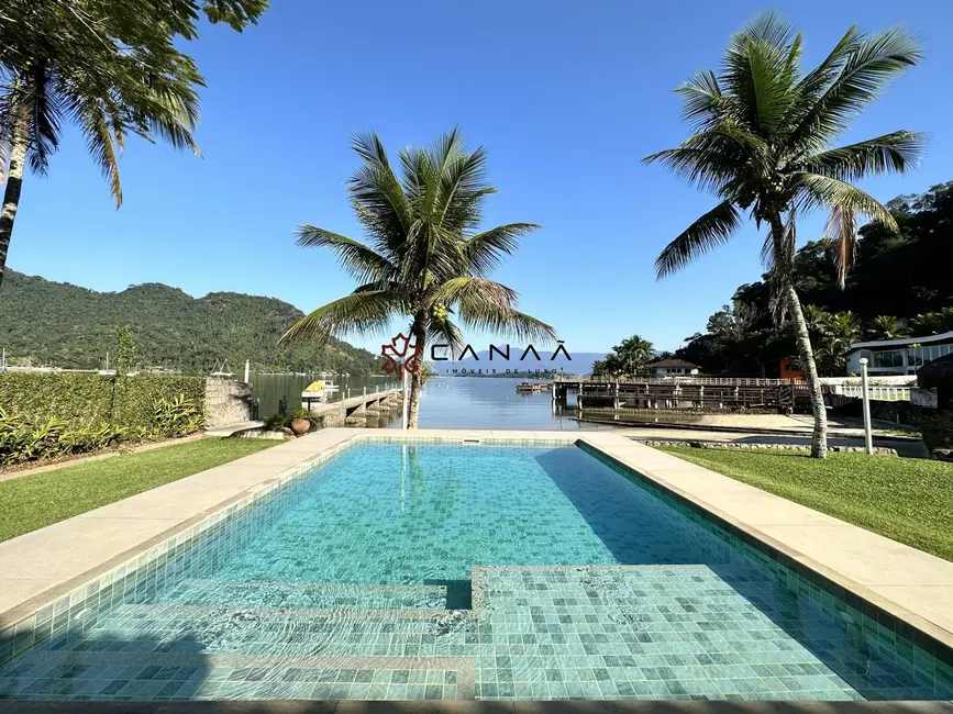 Foto 1 de Casa com 5 quartos à venda, 400m2 em Retiro (Cunhambebe), Angra Dos Reis - RJ