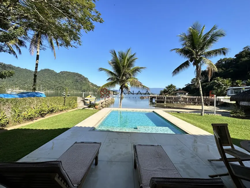 Foto 3 de Casa com 5 quartos à venda, 400m2 em Retiro (Cunhambebe), Angra Dos Reis - RJ