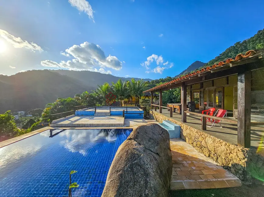 Foto 1 de Casa de Condomínio com 12 quartos à venda, 550m2 em Portogalo, Angra Dos Reis - RJ