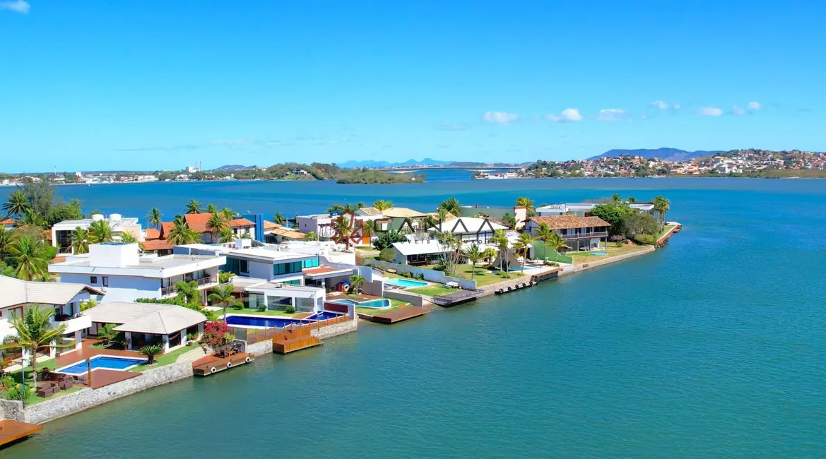 Foto 1 de Casa de Condomínio com 3 quartos à venda, 500m2 em Portinho, Cabo Frio - RJ