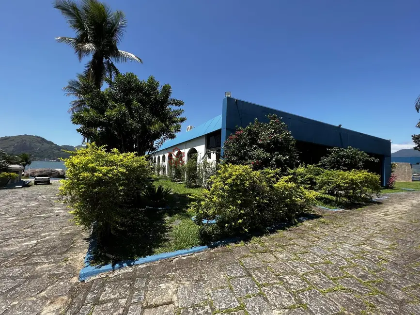 Casa com 21 quartos à venda, 1400m2 em Mangaratiba - RJ - imagem 8 Foto 8 de Casa com 21 quartos à venda, 1400m2 em Mangaratiba - RJ