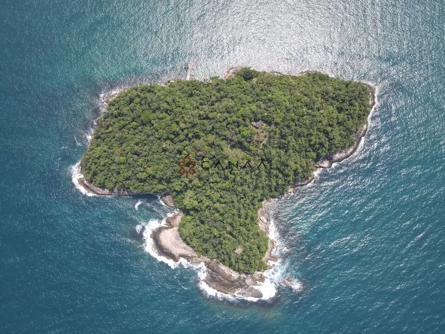 Foto 1 de Terreno / Lote à venda, 85000m2 em Centro, Mangaratiba - RJ