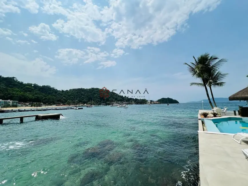 Casa com 6 quartos à venda, 500m2 em Praia Grande, Angra Dos Reis - RJ - imagem 2 Foto 2 de Casa com 6 quartos à venda, 500m2 em Praia Grande, Angra Dos Reis - RJ