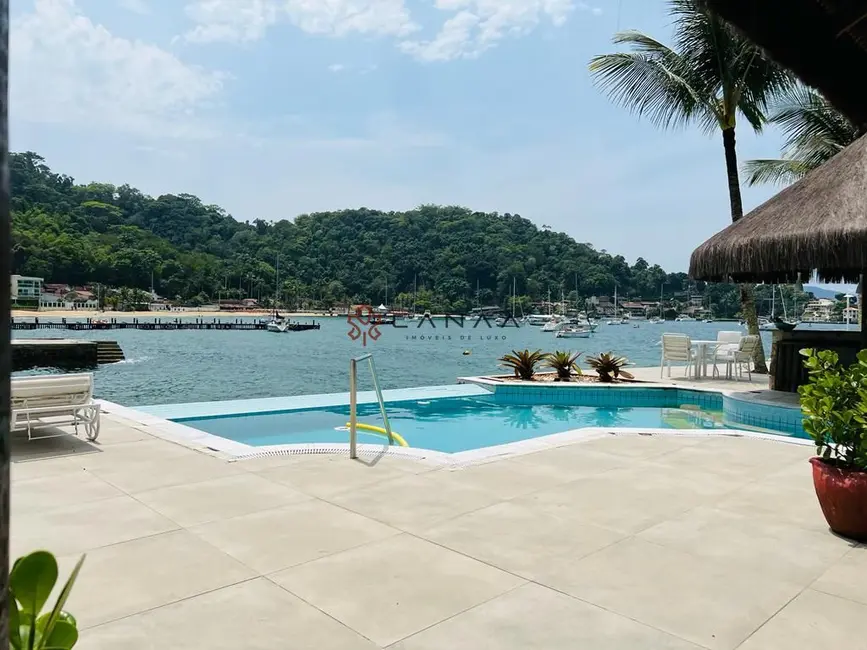 Casa com 6 quartos à venda, 500m2 em Praia Grande, Angra Dos Reis - RJ - imagem 8 Foto 8 de Casa com 6 quartos à venda, 500m2 em Praia Grande, Angra Dos Reis - RJ
