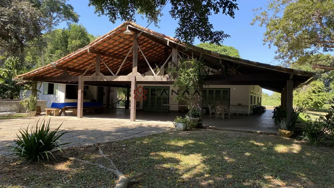 Foto 2 de Chácara com 4 quartos à venda, 200m2 em Área Rural de Cabo Frio, Cabo Frio - RJ