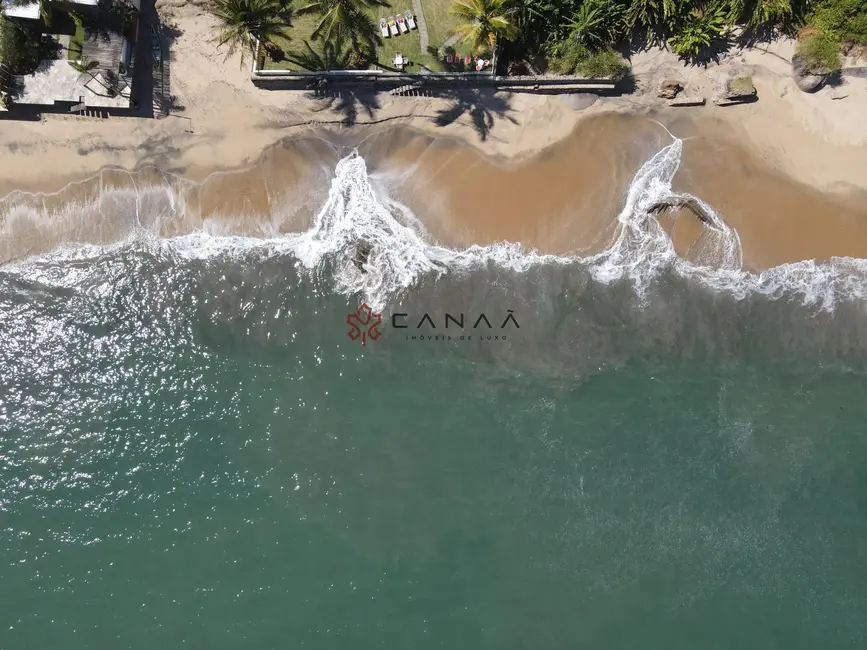 Casa de Condomínio com 4 quartos para alugar, 280m2 em Praia das Goiabas (Mambucaba), Angra Dos Reis - RJ - imagem 3 Foto 3 de Casa de Condomínio com 4 quartos para alugar, 280m2 em Praia das Goiabas (Mambucaba), Angra Dos Reis - RJ