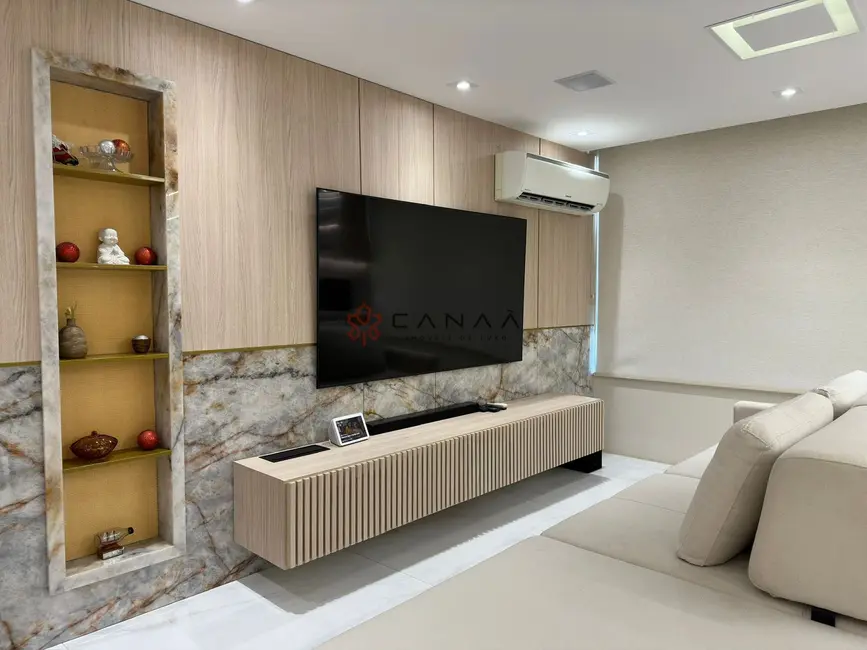 Casa com 4 quartos para alugar, 450m2 em Gambôa do Belém (Cunhambebe), Angra Dos Reis - RJ - imagem 6 Foto 6 de Casa com 4 quartos para alugar, 450m2 em Gambôa do Belém (Cunhambebe), Angra Dos Reis - RJ