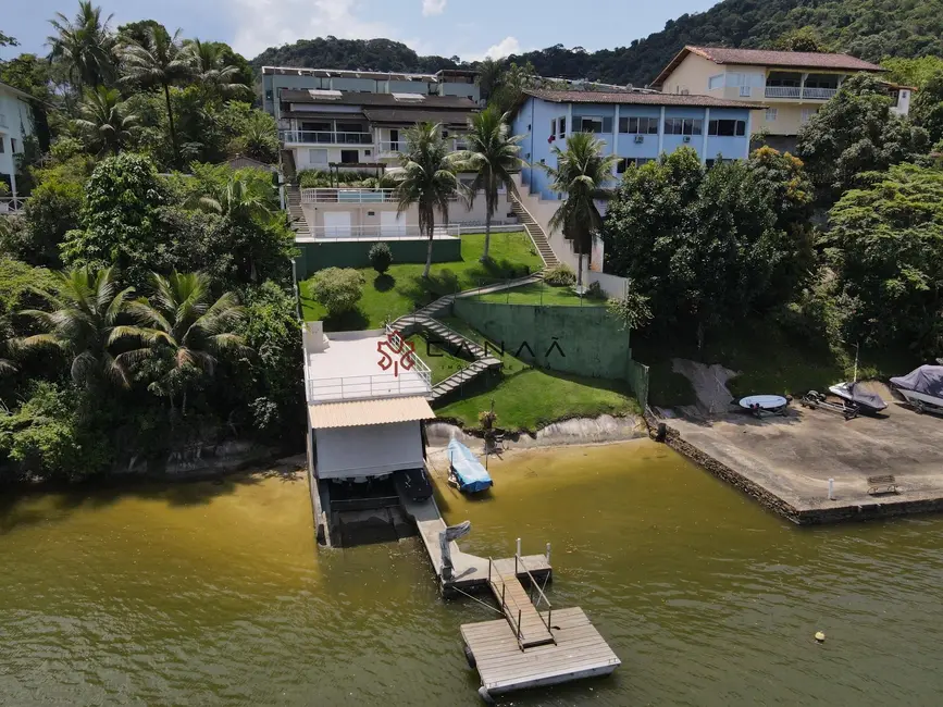 Foto 1 de Casa com 4 quartos para alugar, 450m2 em Gambôa do Belém (Cunhambebe), Angra Dos Reis - RJ