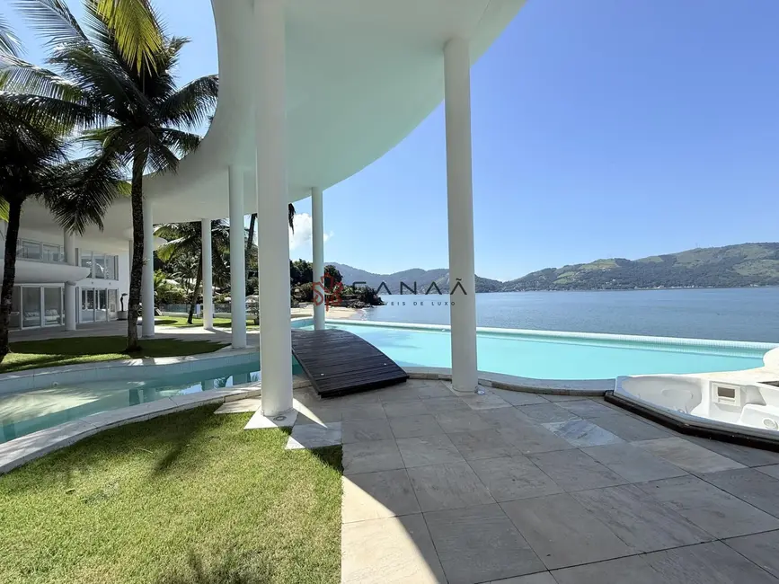 Casa de Condomínio com 6 quartos para alugar, 1500m2 em Mangaratiba - RJ - imagem 6 Foto 6 de Casa de Condomínio com 6 quartos para alugar, 1500m2 em Mangaratiba - RJ