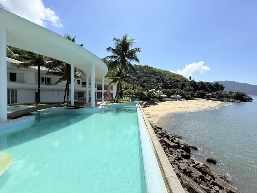 Casa de Condomínio com 6 quartos para alugar, 1500m2 em Mangaratiba - RJ - imagem 4 Foto 4 de Casa de Condomínio com 6 quartos para alugar, 1500m2 em Mangaratiba - RJ