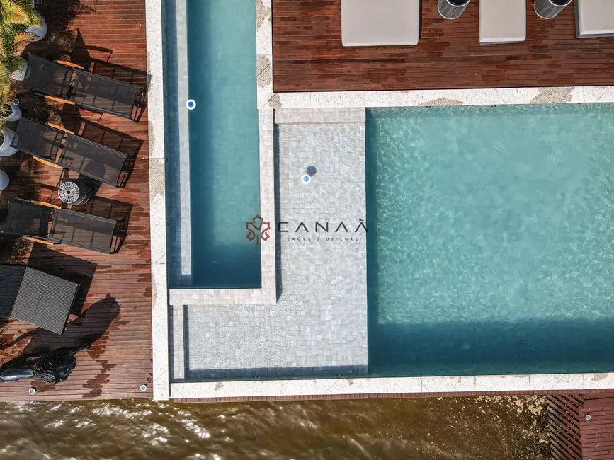 Casa de Condomínio com 6 quartos para alugar, 1000m2 em Itanema (Cunhambebe), Angra Dos Reis - RJ - imagem 8 Foto 8 de Casa de Condomínio com 6 quartos para alugar, 1000m2 em Itanema (Cunhambebe), Angra Dos Reis - RJ